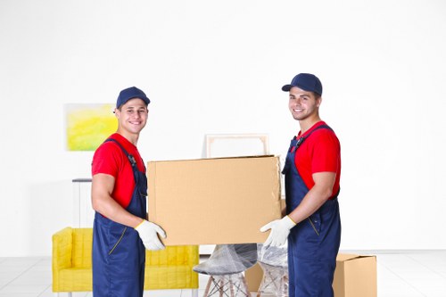 Local removals planning for a Chiswick home move